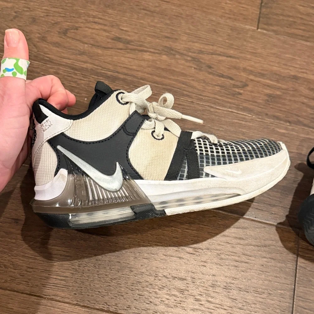 Nike classic laces